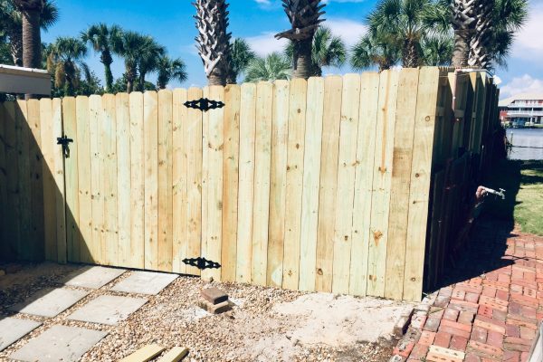 Tapered Picket Yard Fence